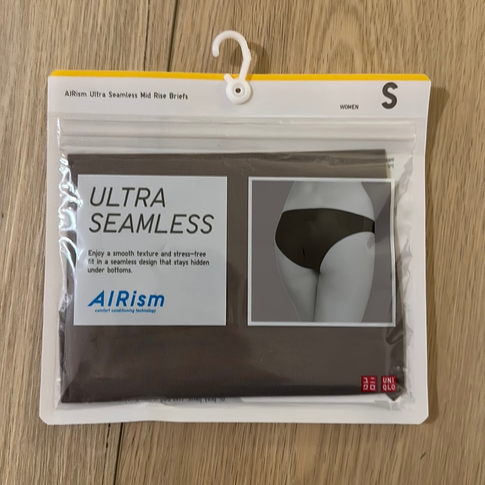Uniqlo AIRism Ultra Seamless Hiphugger